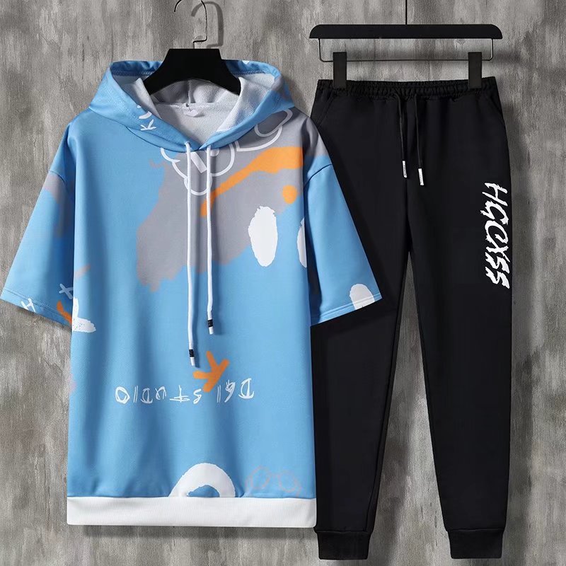 New in Hoodies & Sweatshirts M - Winter Clothing Essential recension och pris